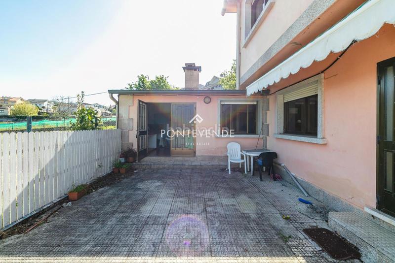 Foto b709ed33-7da3-48fe-b2f3-6ef34bf12634. Maison avec parking dans Poio