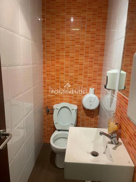 Foto 598afa5d-5086-47fc-bc92-fb6a80bc1c6f. Local comercial  en teixugueiras 19 en Vigo