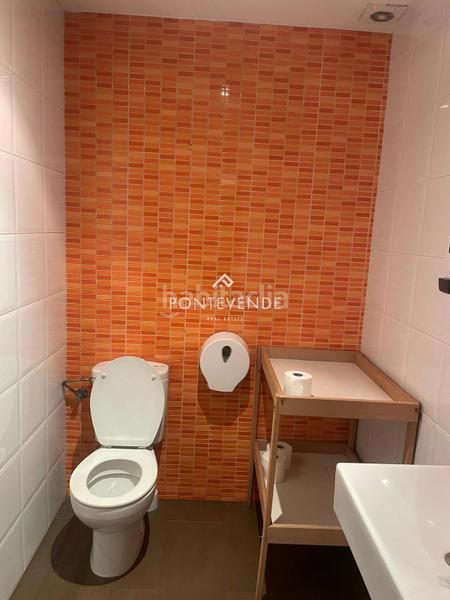 Foto 8cc57b3d-5365-4f70-bcc6-5aa1f25108f0. Local comercial  en teixugueiras 19 en Vigo