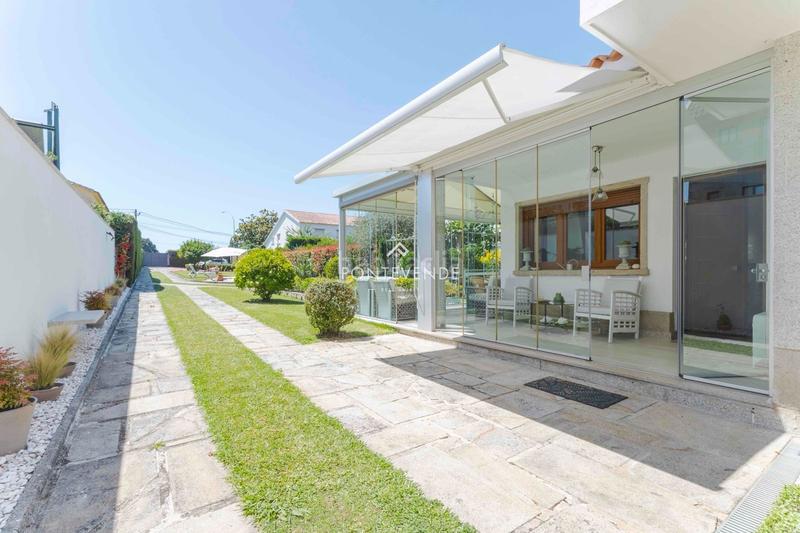 Foto 97b57cac-3bed-472e-b601-6832c5bae334. Chalet con riscaldamento parcheggio piscina in Sanxenxo pueblo Sanxenxo