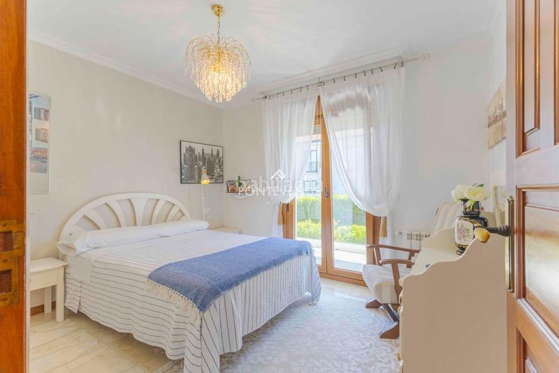 Foto b6a23374-1ec0-43d2-a34b-5c26c69b2bc7. Chalet con riscaldamento parcheggio piscina in Sanxenxo pueblo Sanxenxo
