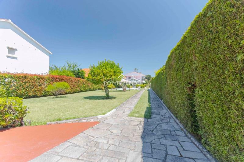 Foto be2b3968-3ca9-43d0-acb3-574f1df1c93f. Chalet con riscaldamento parcheggio piscina in Sanxenxo pueblo Sanxenxo