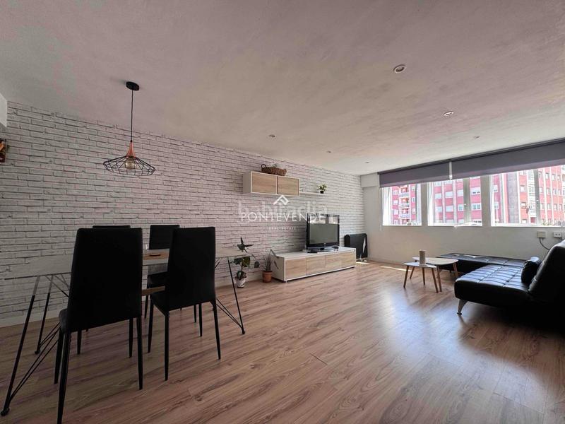 Foto 5a6609ec-a9fd-4a92-8d2a-b60ac2b0b33e. Ático piso en venta en pleno centro ideal para inversión en Pontevedra