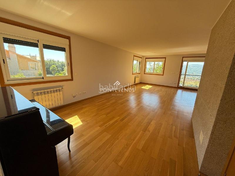 Foto 5c2cffdb-7577-4c5c-b3b0-f9be772c80f1. Casa adosada calle boa vista, 21 en Poio