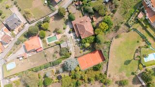 Chalet  Carballa (a)-salcedo. Chalet con piscina, cancha de baloncesto, bar y sauna a 6 minuto