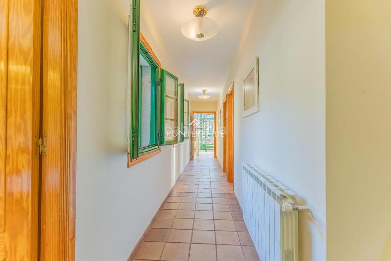 Foto 04eaf52b-1296-402a-b908-9a2a6a481f1d. Casa con riscaldamento in Aldán Cangas