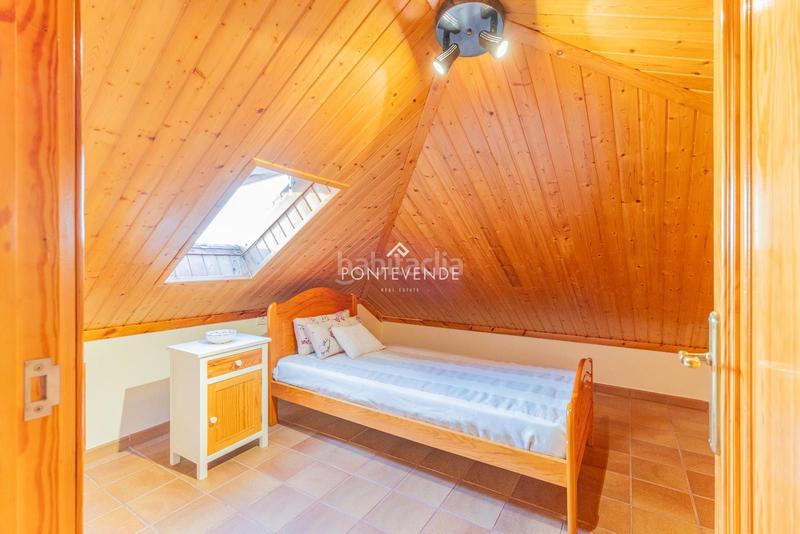 Foto 185a9fee-ccb8-4987-8165-feb09d798b42. Casa con riscaldamento in Aldán Cangas