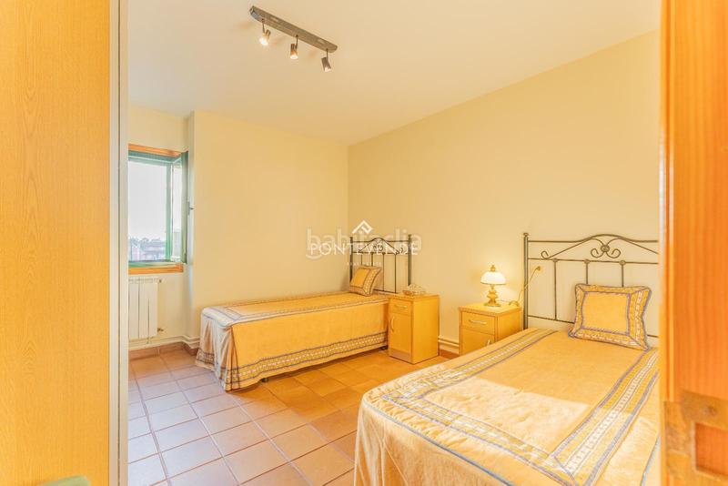 Foto 278d5ba3-5c5a-42b5-a0ee-691cd8a5a999. Casa con riscaldamento in Aldán Cangas