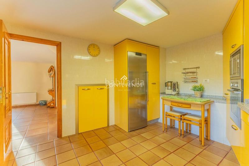 Foto 4cdde7c6-f62b-4489-9d22-fd9be0cb0d7e. Casa con riscaldamento in Aldán Cangas