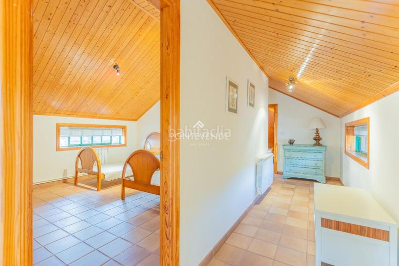 Foto 96e4b60b-c578-4c34-96bd-745814f9f9a5. Casa con riscaldamento in Aldán Cangas