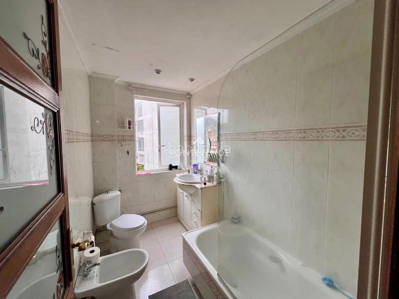 Foto 4ea81a9b-4d60-45ab-a82f-3665a74a84d0. Appartamento con riscaldamento in Centro - Echegaray Pontevedra