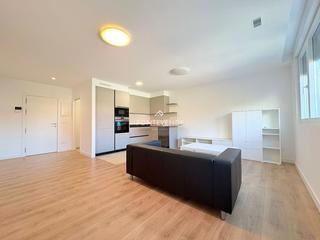 Location Appartement  Diego sarmiento de acuña. Alquiler de estreno en la parda, pontevedra