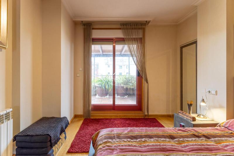 Foto 4409cd31-85c4-4553-b053-c2e0d740c05b. Pis amb calefacció aparcament a Centro - Echegaray Pontevedra