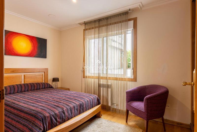 Foto 631433f1-1319-4cd3-b648-2c2cc58635d6. Pis amb calefacció aparcament a Centro - Echegaray Pontevedra