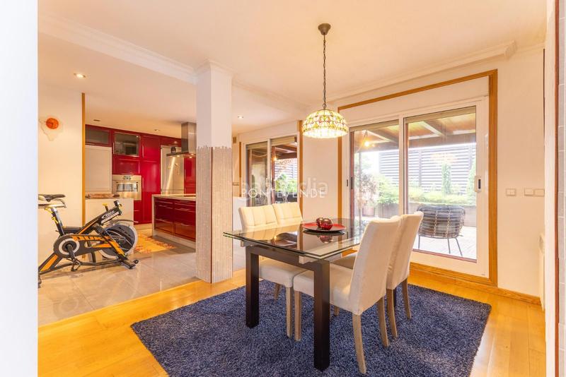 Foto b1b4219e-88f4-4279-9c53-7b2d4c54ec39. Pis amb calefacció aparcament a Centro - Echegaray Pontevedra