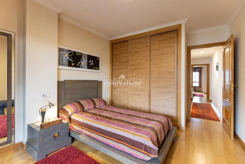 Foto e18da89a-d46e-43ba-93f5-1076e233705f. Pis amb calefacció aparcament a Centro - Echegaray Pontevedra