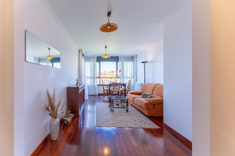 Foto 2098845f-baf3-4df2-9735-858f050660ce. Pis amb calefacció aparcament a Coruxo - Oia - Saiáns Vigo