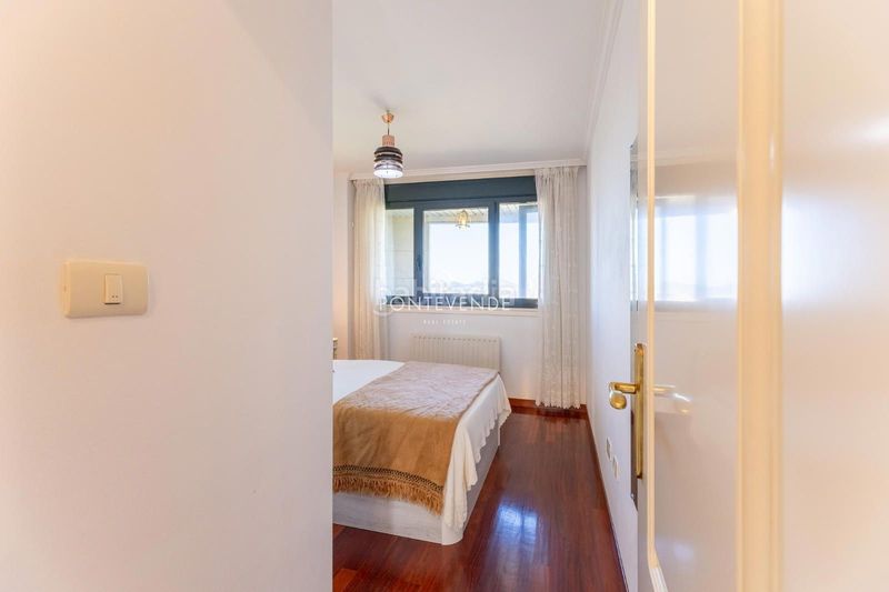 Foto 26f52963-c577-48dd-a276-b39eaee41da2. Pis amb calefacció aparcament a Coruxo - Oia - Saiáns Vigo