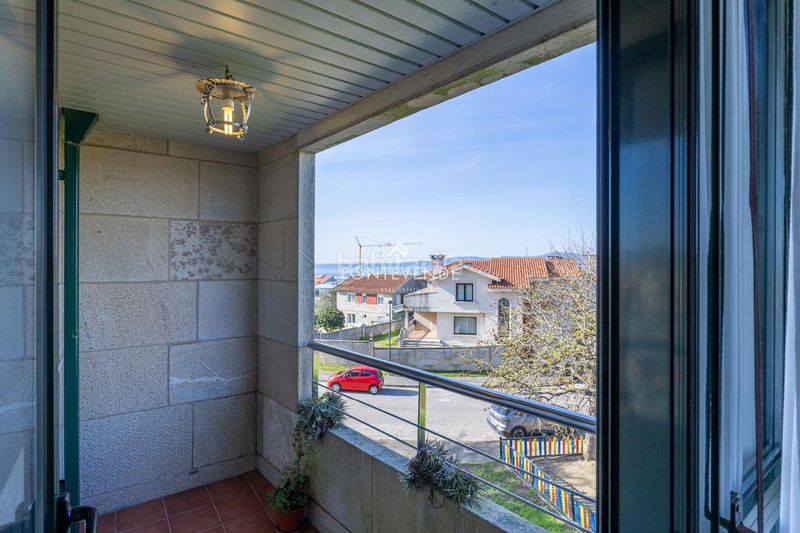 Foto 54a3c1d7-968d-4a7b-86a5-b60e58db405b. Pis amb calefacció aparcament a Coruxo - Oia - Saiáns Vigo