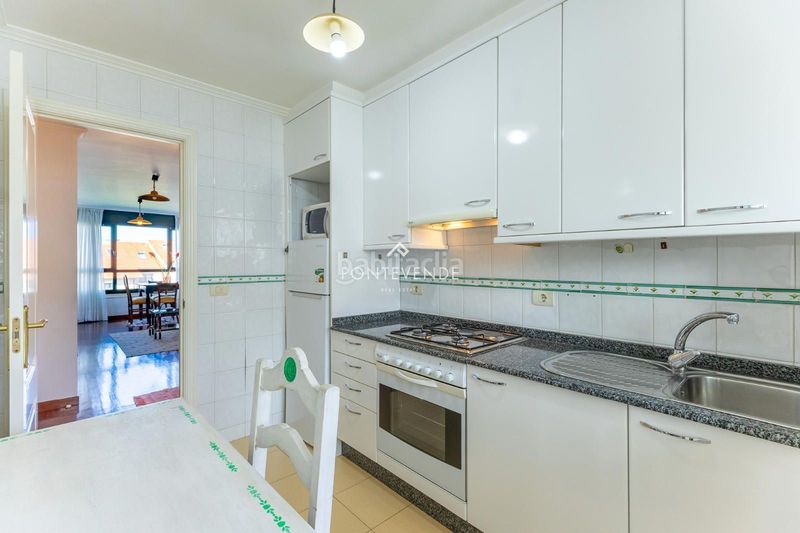 Foto 719daf21-d77b-4316-9112-bc9f6e5bf62b. Pis amb calefacció aparcament a Coruxo - Oia - Saiáns Vigo