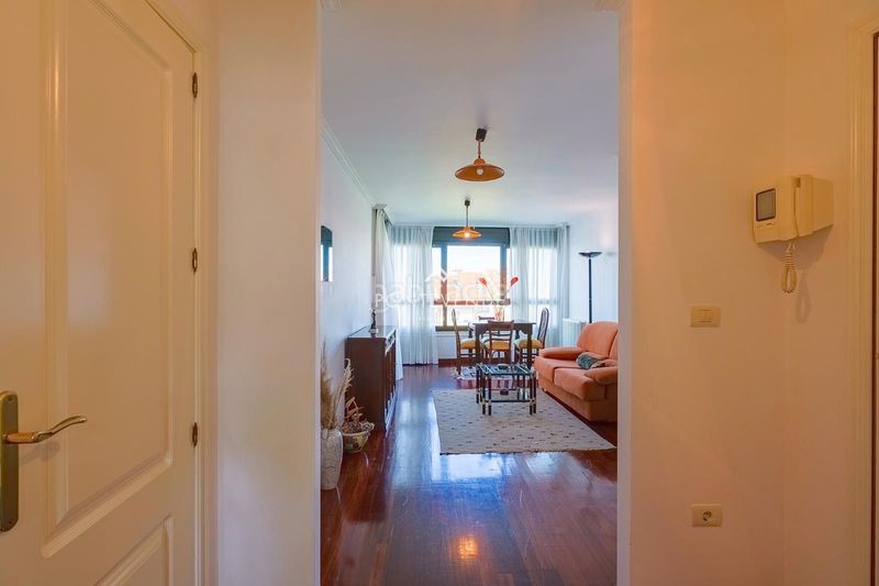 Foto 8fe60742-c3b5-4da4-88c4-d659f3dc3908. Pis amb calefacció aparcament a Coruxo - Oia - Saiáns Vigo