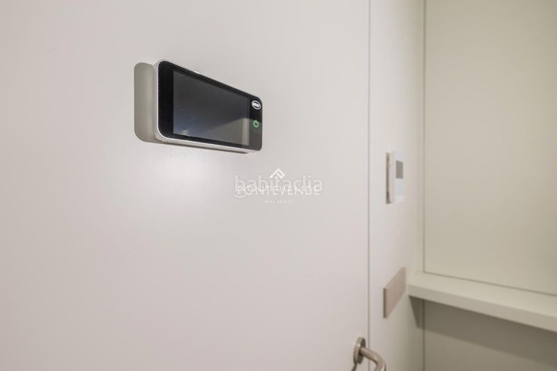 Foto 2b037d1c-7070-4ce1-82ab-e79ee4384953. Pis a Zona de Plaza de Barcelos Pontevedra