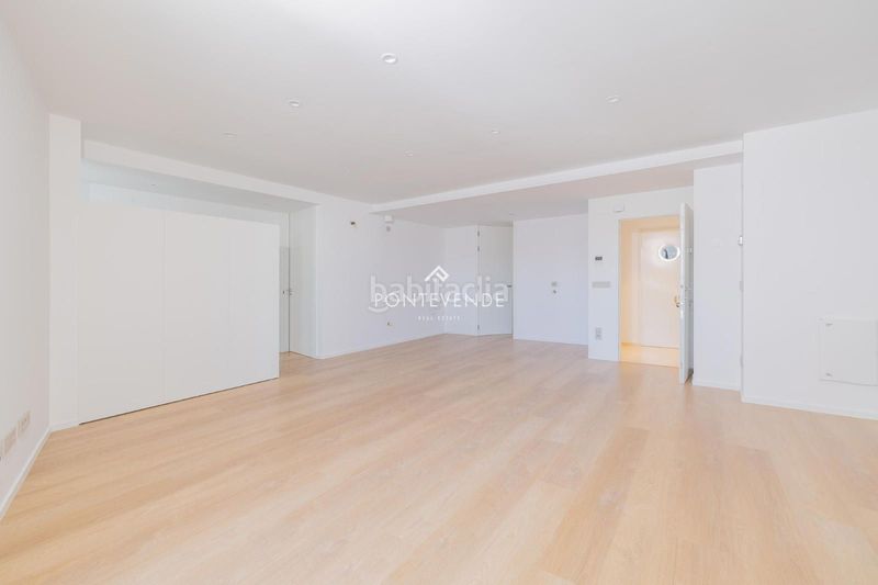 Foto ae7ecb65-aef0-45de-aca9-8989ec678f55. Pis a Zona de Plaza de Barcelos Pontevedra