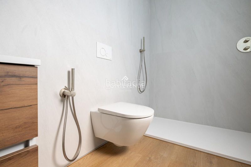 Foto b77fef0c-82cb-461f-a160-1de85d7572ee. Pis a Zona de Plaza de Barcelos Pontevedra