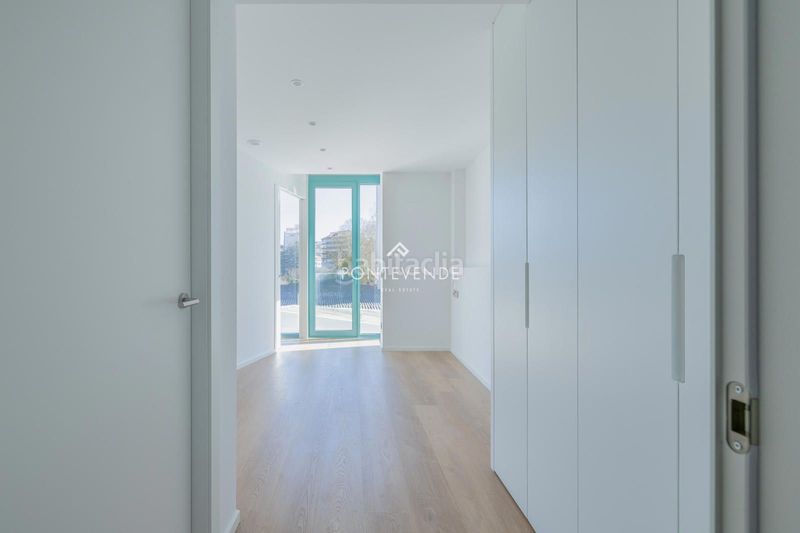 Foto ca4c816a-e39f-40a5-b710-814cee594400. Pis a Zona de Plaza de Barcelos Pontevedra