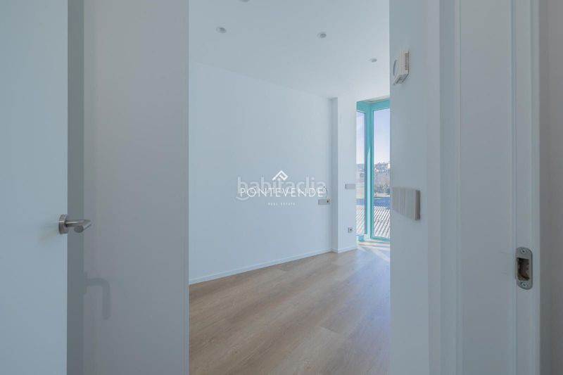 Foto d7016615-859a-4401-99c2-0a771e190788. Pis a Zona de Plaza de Barcelos Pontevedra