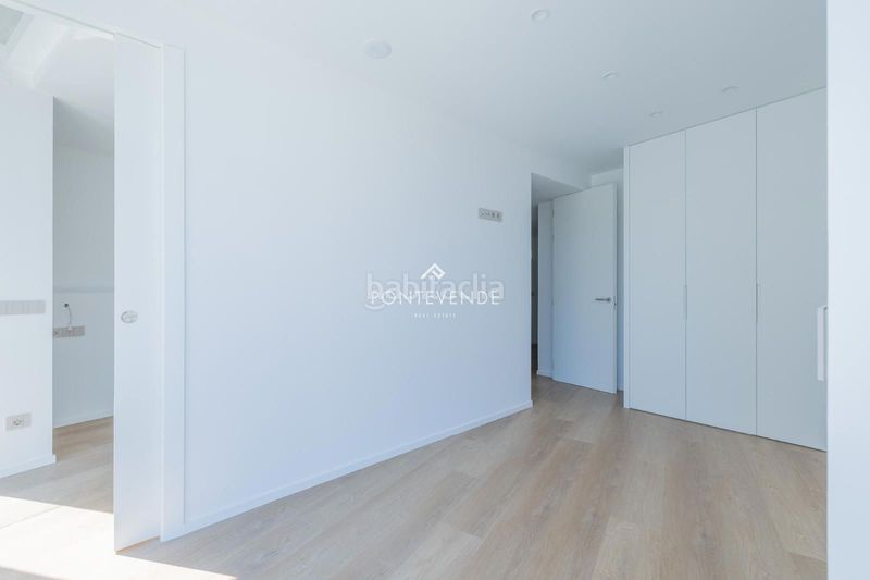 Foto f5fa7092-f222-4467-b645-384b2fbd0a93. Pis a Zona de Plaza de Barcelos Pontevedra