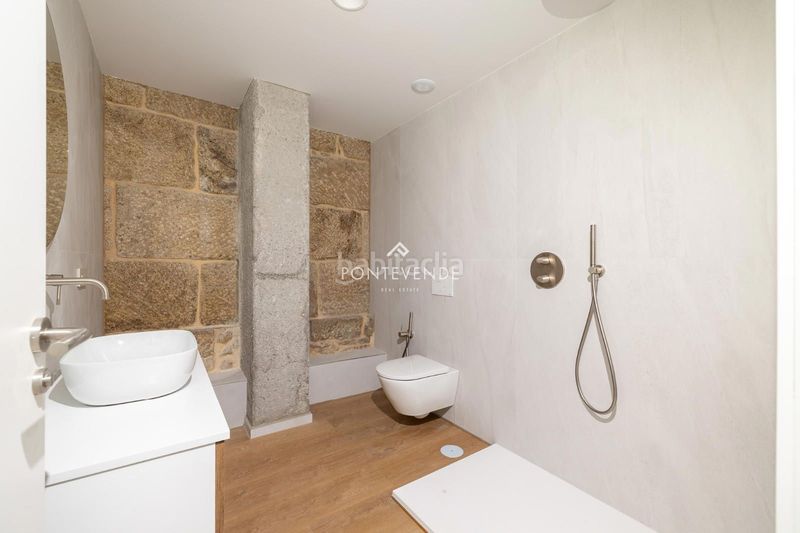 Foto 12f888f3-9da2-4e29-ba34-52562e803468. Pis amb calefacció a Zona de Plaza de Barcelos Pontevedra