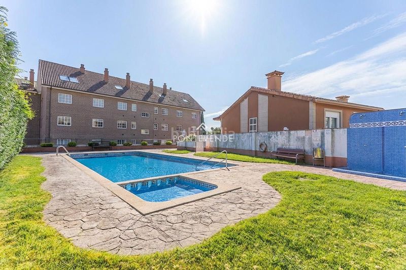 Foto 0d23bc1e-ad37-40e6-911d-25d4e1057191. Casa adossada amb calefacció aparcament piscina a Sanxenxo