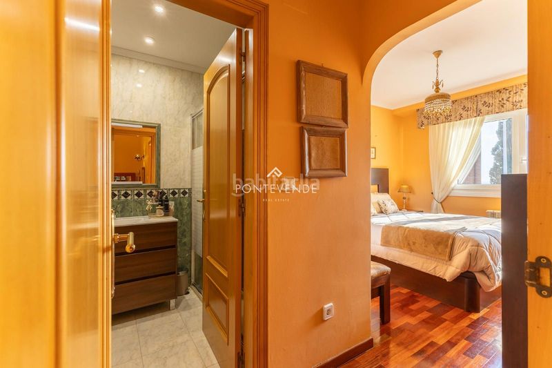 Foto 9bbe643d-3fa3-4990-bfcb-398219b0e38d. Casa adossada amb calefacció aparcament piscina a Sanxenxo