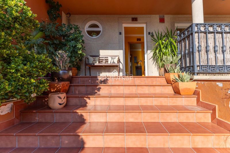 Foto d78a7d9d-518f-4333-8382-0417e18299d6. Casa adossada amb calefacció aparcament piscina a Sanxenxo