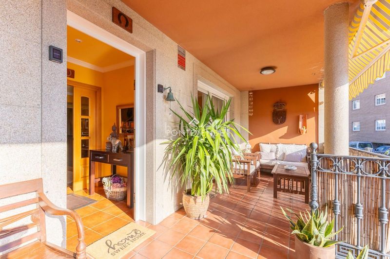 Foto eb09f011-6a23-420a-8dec-d7c949ad6a5a. Casa adossada amb calefacció aparcament piscina a Sanxenxo