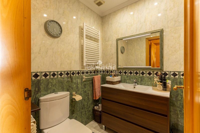 Foto ff411f42-5226-4e24-beab-fed3d1c74471. Casa adossada amb calefacció aparcament piscina a Sanxenxo