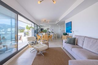 Dúplex a Los Álamos. Exclusivo ático dúplex con grandes terrazas  y vistas al mar en