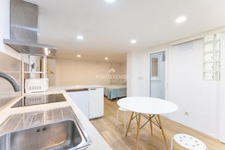 Pis  Domingo de andrade. Vivienda totalmente reformada al lado del río lérez.