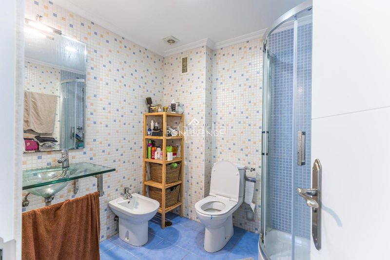 Foto a4e69f00-f840-4761-9935-c587c1bb1623. Pis amb calefacció aparcament a Alcabre Vigo