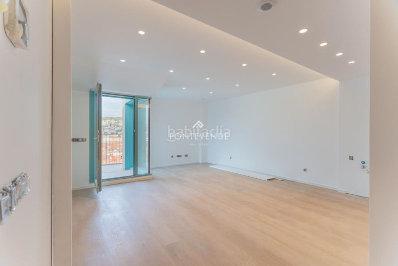 Foto 70380e39-7aa0-43e3-aaf4-7e0c22bd627f. Àtic amb calefacció a Zona de Plaza de Barcelos Pontevedra