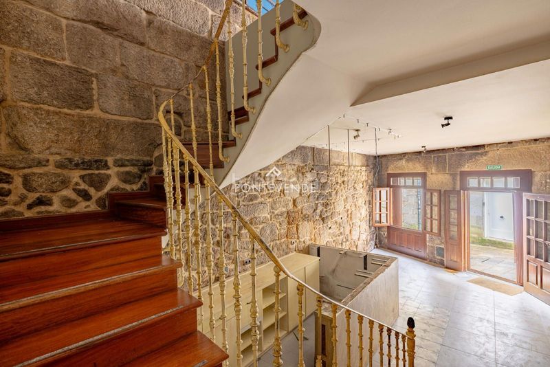 Foto d4b96b46-69a4-4c42-9f1a-c80c4f057c88. Edifici a Centro - Echegaray Pontevedra