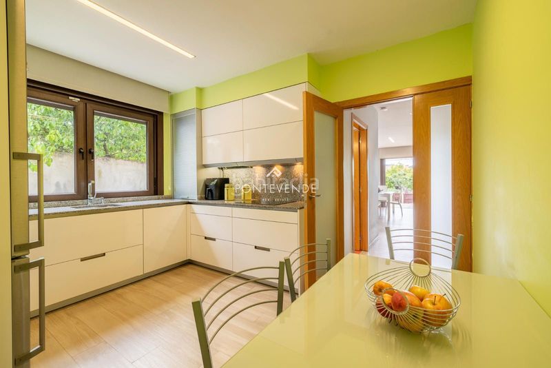 Foto e3e7d8f1-8b35-4495-83b5-0d17e25c4769. Casa a seixo-beade 4 a Valadares - Beade Vigo