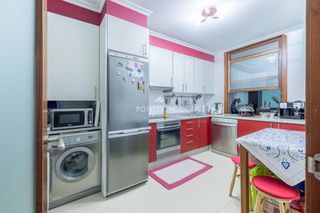 Appartement à Rosario 10. Piso en vigo fatima de 3 habitaciones, con terraza,garaje, trast