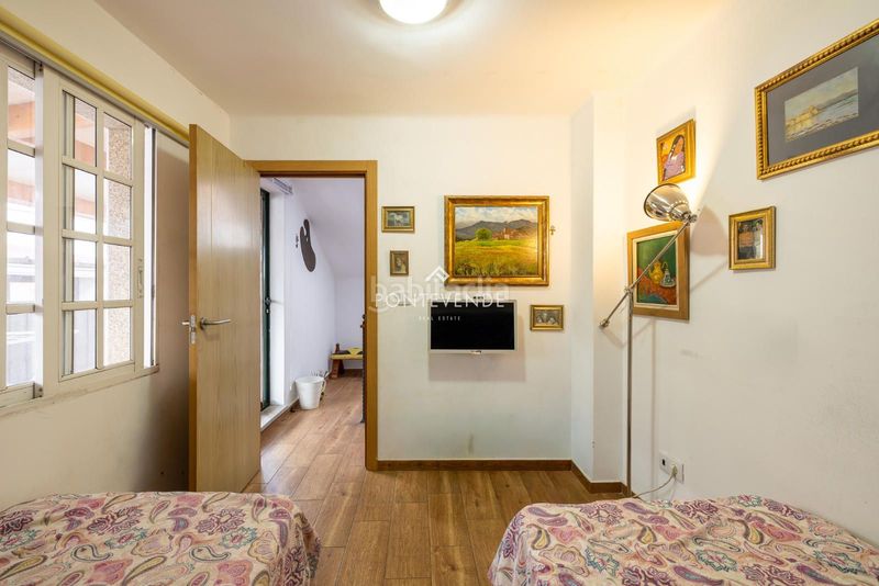 Foto a8d0440c-3262-43da-9bad-82a35d9c2af5. Casa amb calefacció a Marín