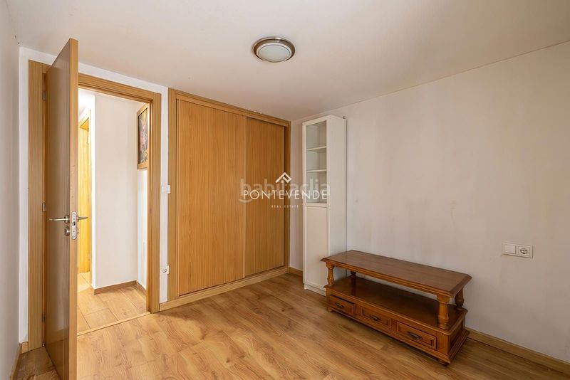 Foto c4ce9196-ed1b-40bb-9578-3d58d304627c. Casa amb calefacció a Marín