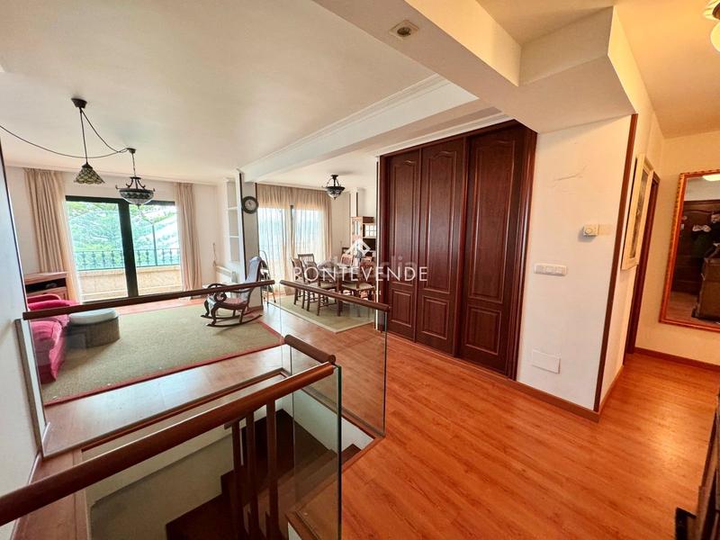 Foto 7a4c9e05-6c24-43a7-bf0e-0b6ac894f04c. Duplex dans montero ríos 27 dans Bueu