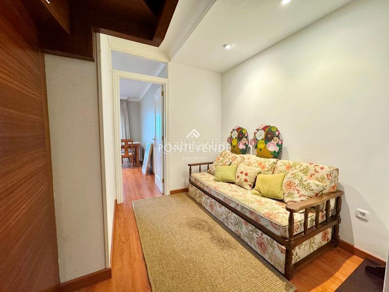 Foto c047213a-db8e-4e55-a97a-c25657f1c526. Duplex dans montero ríos 27 dans Bueu