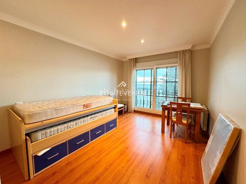 Foto e86fd3b4-6f3a-401b-ae4f-2918b0e6ba5e. Duplex dans montero ríos 27 dans Bueu