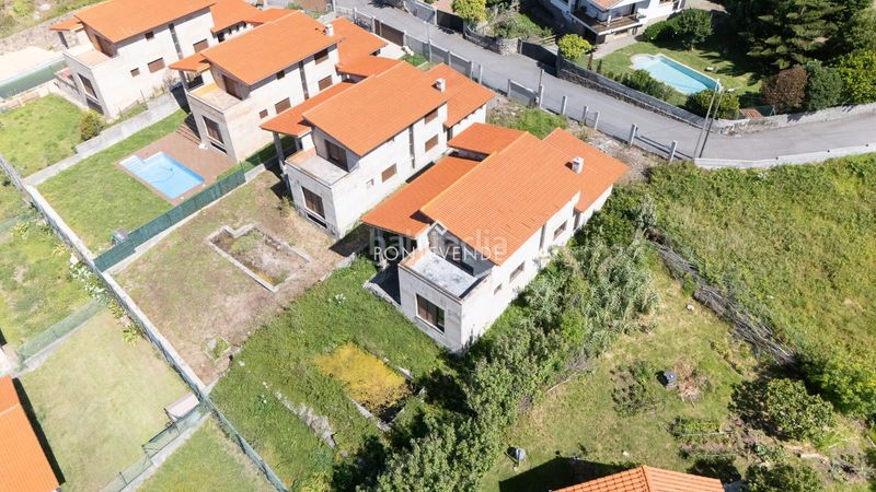 Foto 42ee1ea3-2bf4-4520-9c58-a5aecc9e60ad. Casa amb aparcament a Baiona